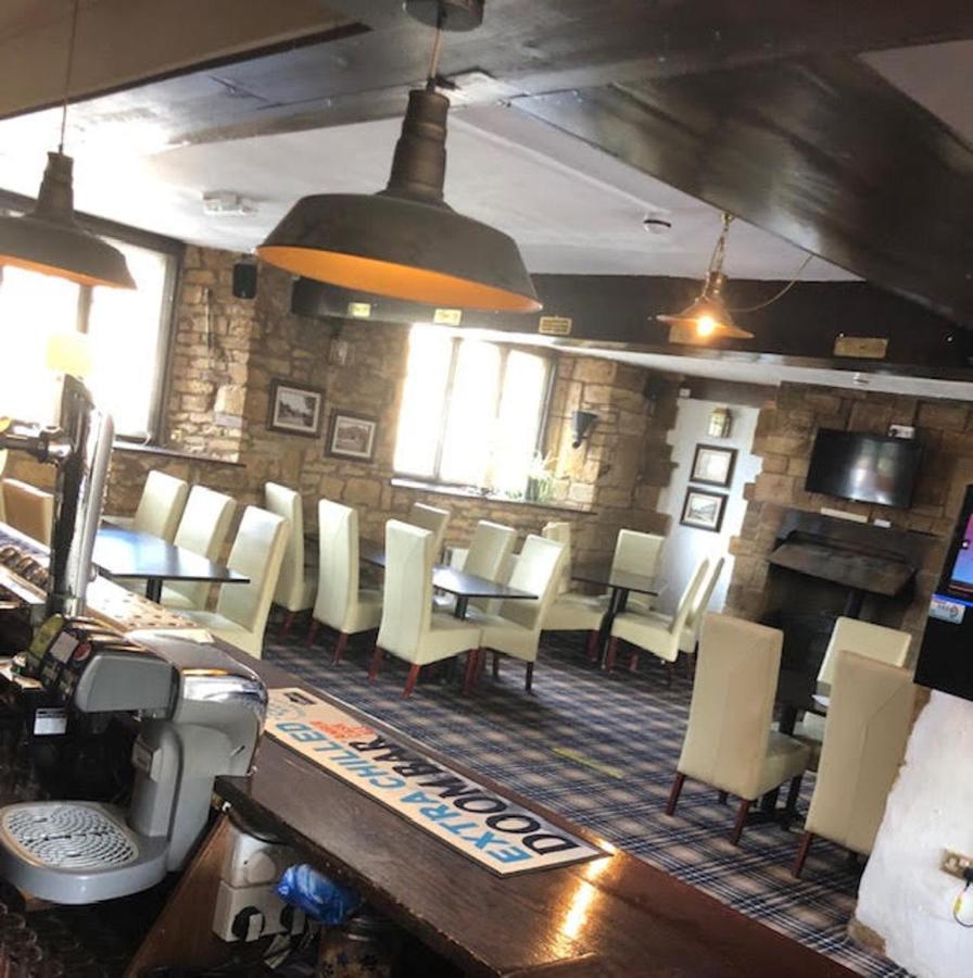 The Fleur-De-Lis Hotel Chiselborough 외부 사진