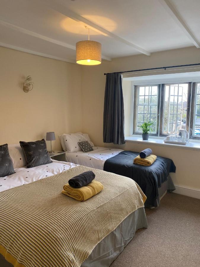 The Fleur-De-Lis Hotel Chiselborough 외부 사진